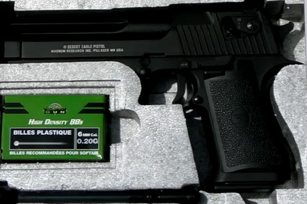 CyberGun’s Desert Eagle Full-Auto Airsoft Pistol Review