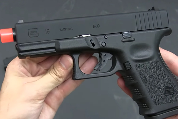 Elite Force Glock 19 Gen3 Review