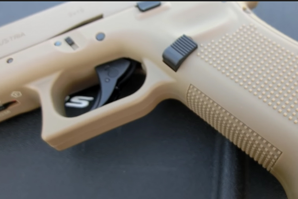 Umarex Glock 19x Grip and Trigger